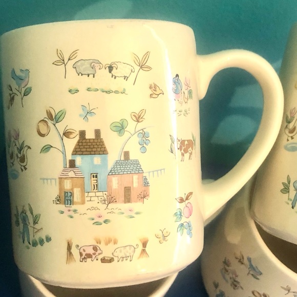 7464 COFFEE CUPS Set of 4 Country Farm Scene (Pigs  Sheep Cows Chickens) Glazed - Picture 9 of 9